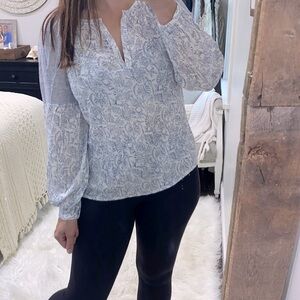 Lucky Brand blue & white floral size small